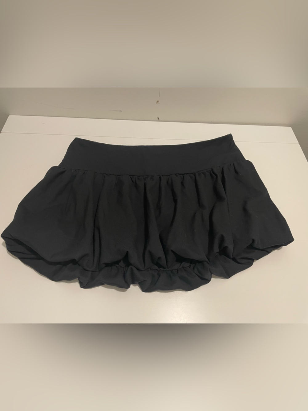 Hollister Brand Junior's Size Medium Black A-Line Bubble Skort Skirt